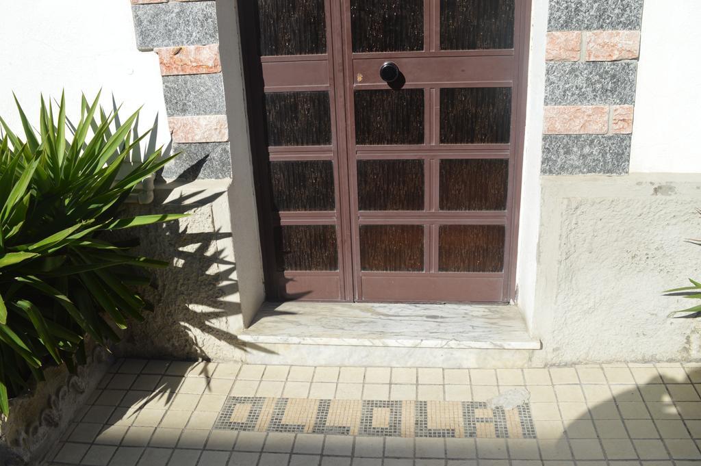 Albergo Ollolai Civitavecchia Eksteriør billede