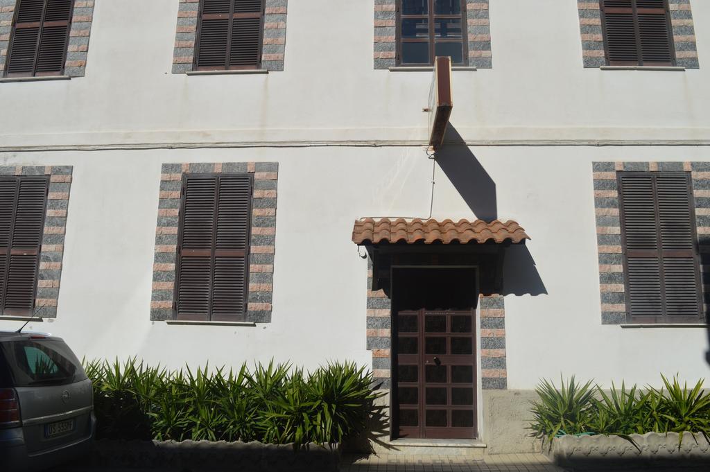 Albergo Ollolai Civitavecchia Værelse billede